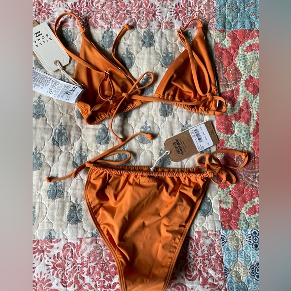billabong bathing suit - Picture 3 of 4
